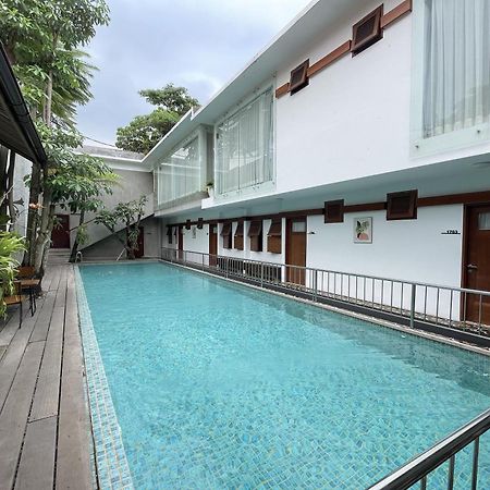 Emaki Bumi Singgah Hotel Бандунг Екстериор снимка