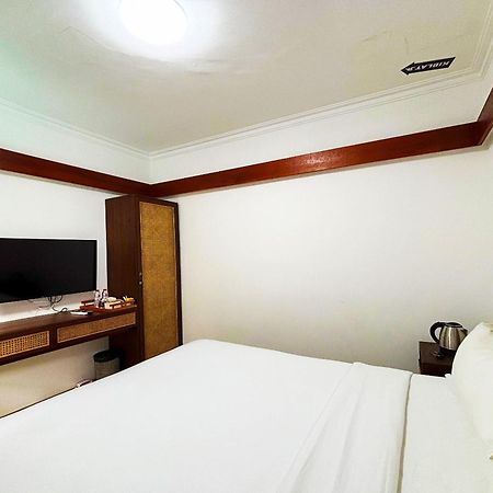 Emaki Bumi Singgah Hotel Бандунг Екстериор снимка