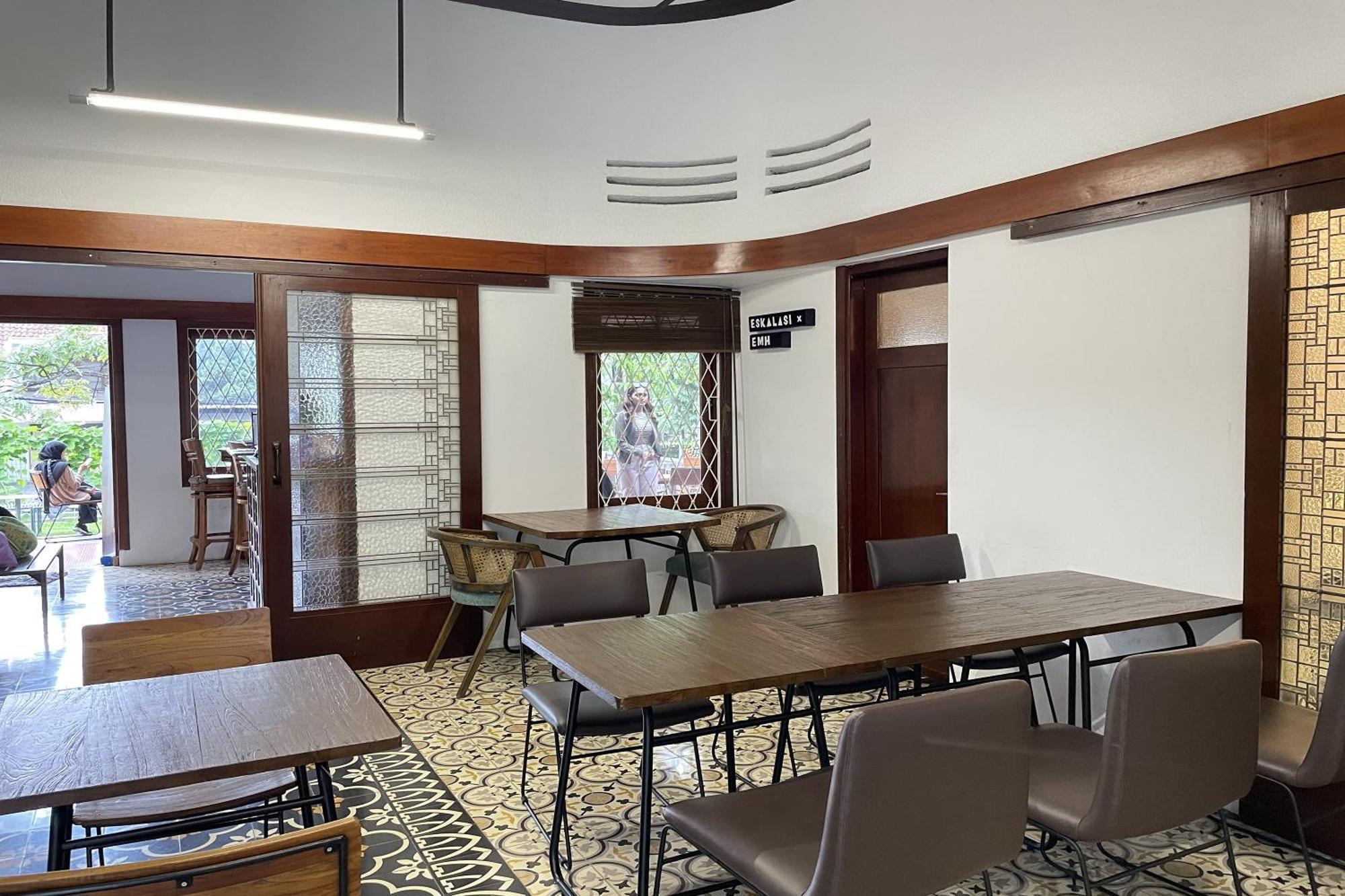Emaki Bumi Singgah Hotel Бандунг Екстериор снимка