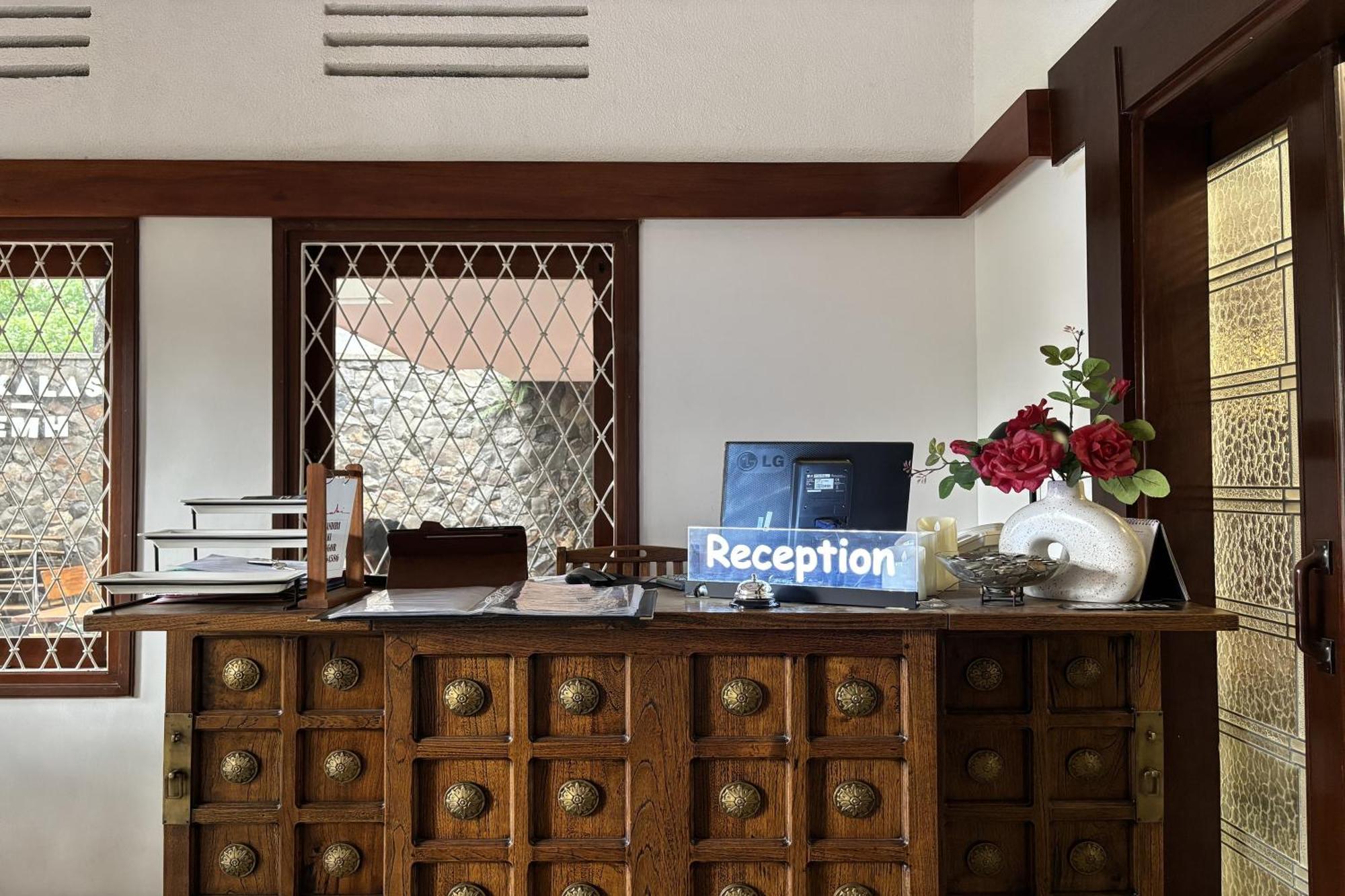 Emaki Bumi Singgah Hotel Бандунг Екстериор снимка