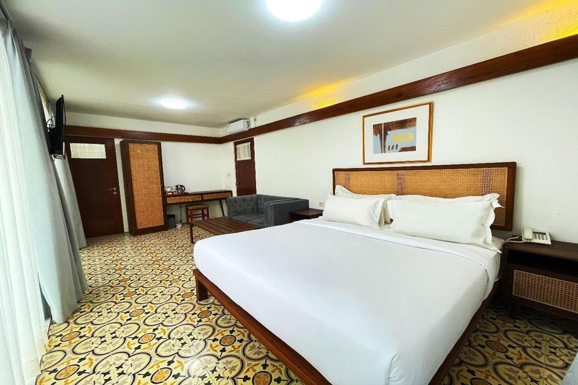 Emaki Bumi Singgah Hotel Бандунг Екстериор снимка